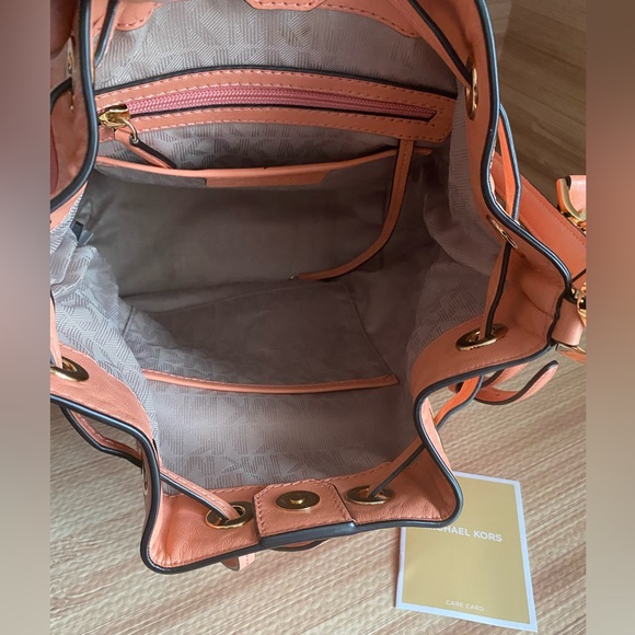 💥😍SUPER  MICHAEL KORS BUCKET DOTTIE COLOR BLOCK GRAPEFRUIT & PINK LEATHER BAG - Picture 14 of 15